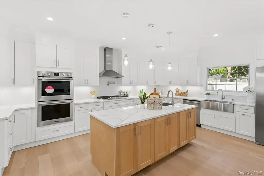 1222 Powell Avenue North Merrick NY 11566