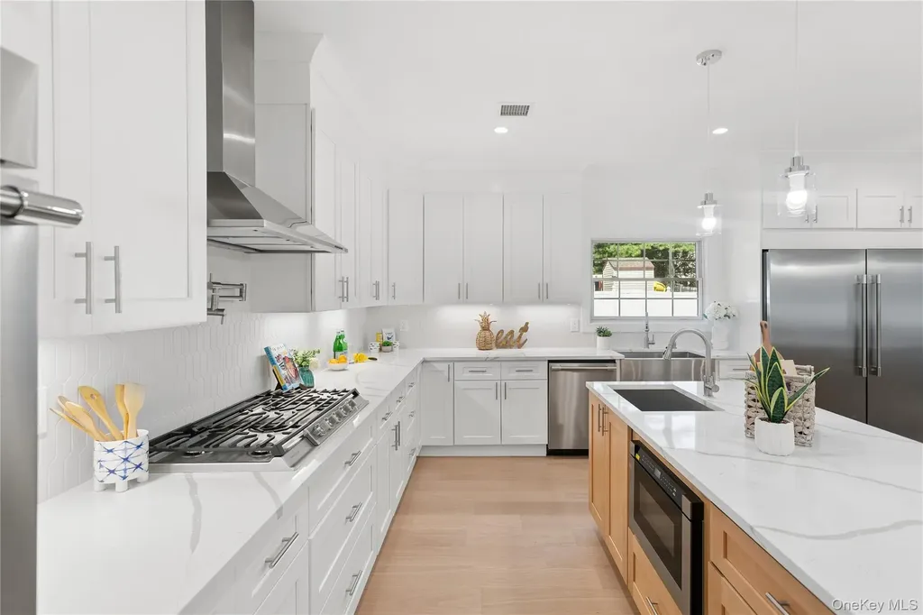 1222 Powell Avenue North Merrick NY 11566