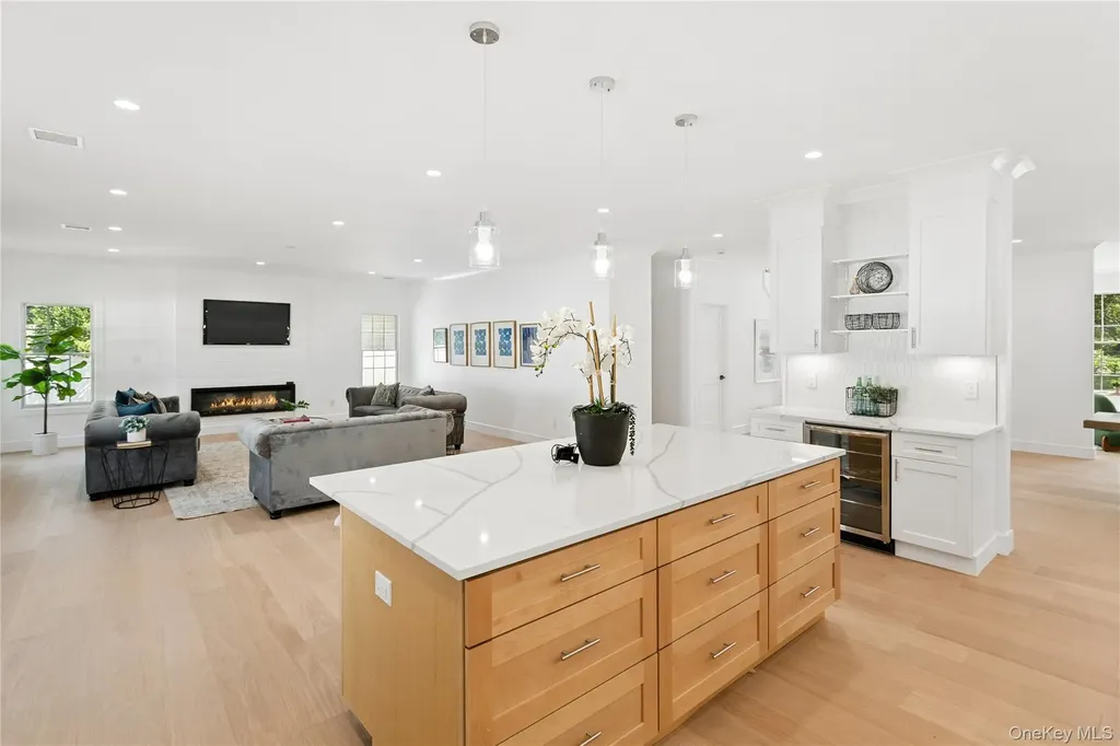 1222 Powell Avenue North Merrick NY 11566