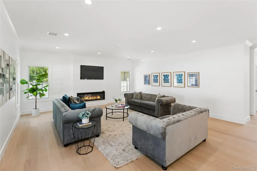 1222 Powell Avenue North Merrick NY 11566