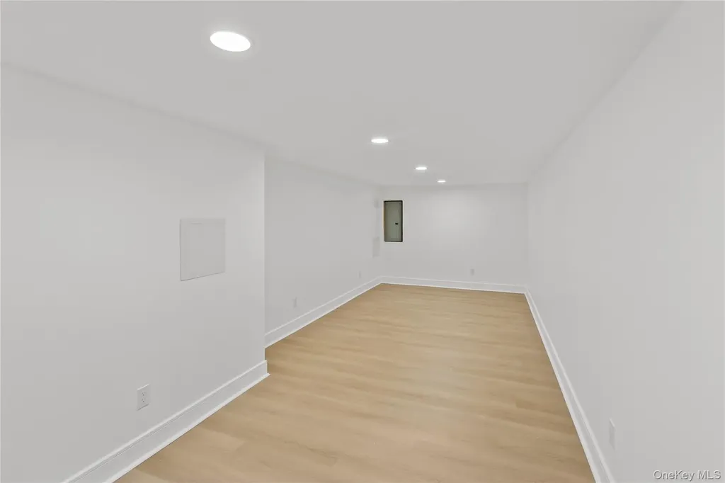 1222 Powell Avenue North Merrick NY 11566