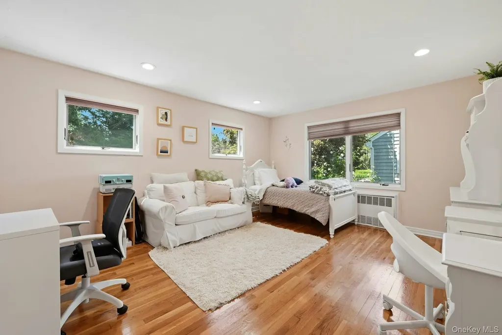 58 Reeve Road Rockville Centre NY 11570