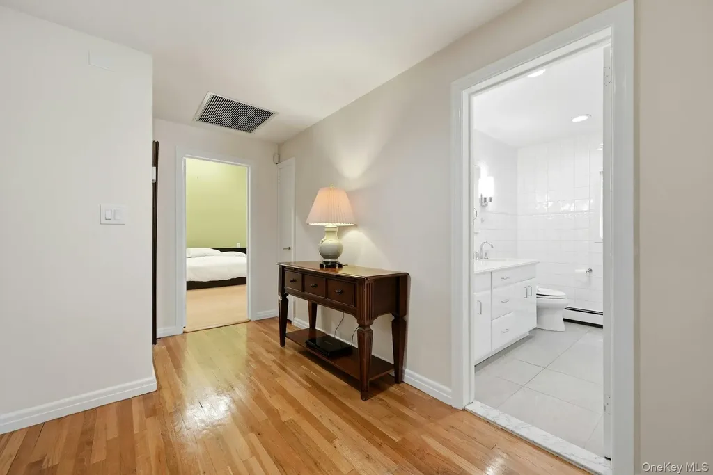 58 Reeve Road Rockville Centre NY 11570