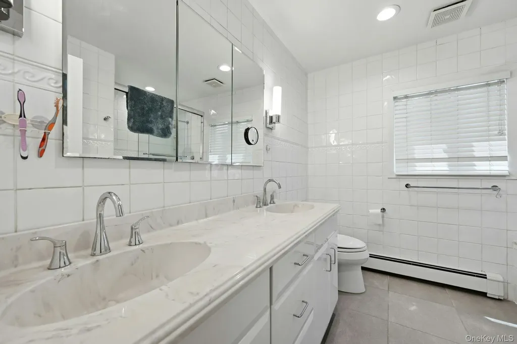 58 Reeve Road Rockville Centre NY 11570