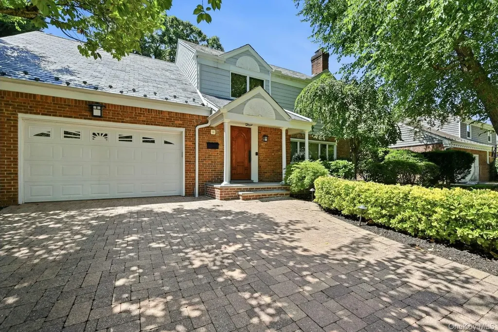 58 Reeve Road Rockville Centre NY 11570