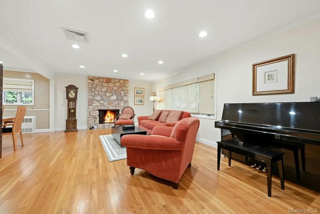 58 Reeve Road Rockville Centre NY 11570