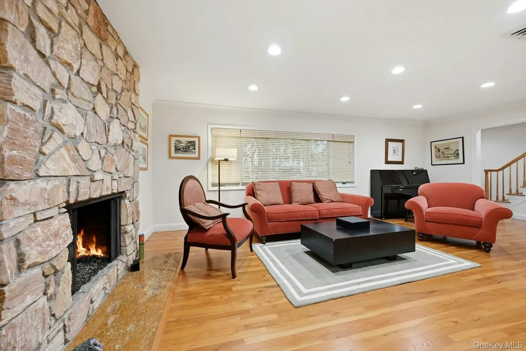58 Reeve Road Rockville Centre NY 11570