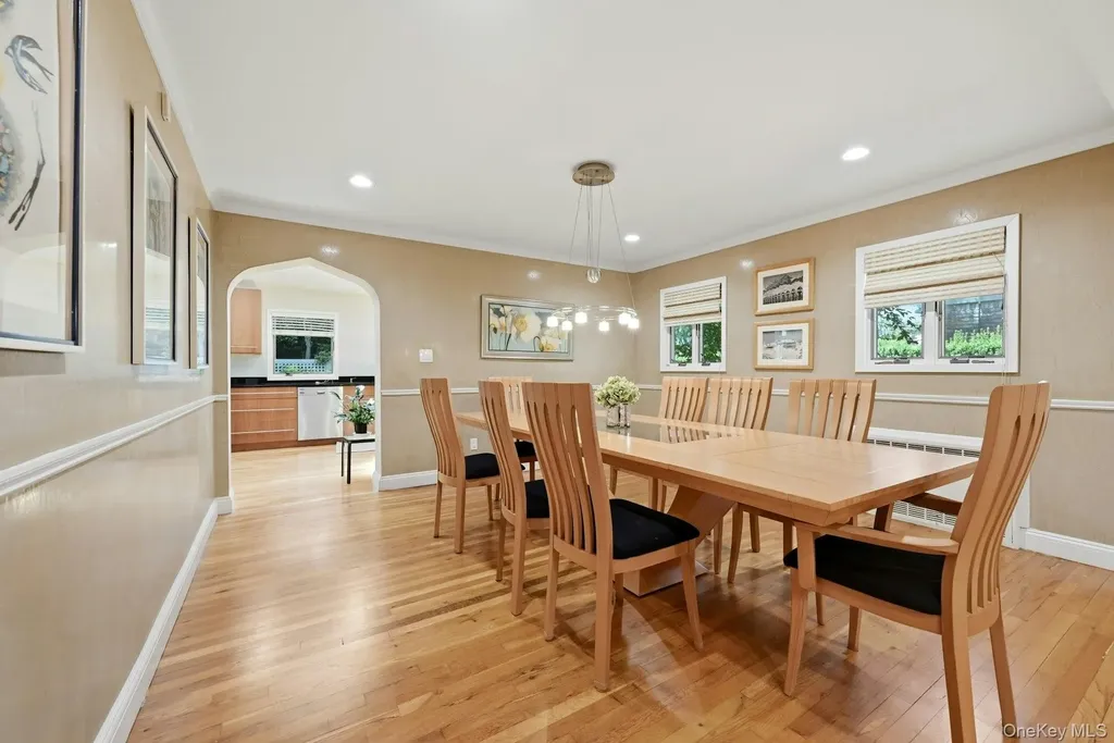 58 Reeve Road Rockville Centre NY 11570