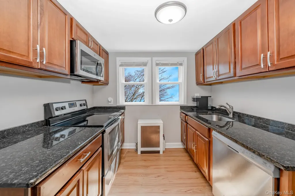 14 Milton Court Rockville Centre NY 11570