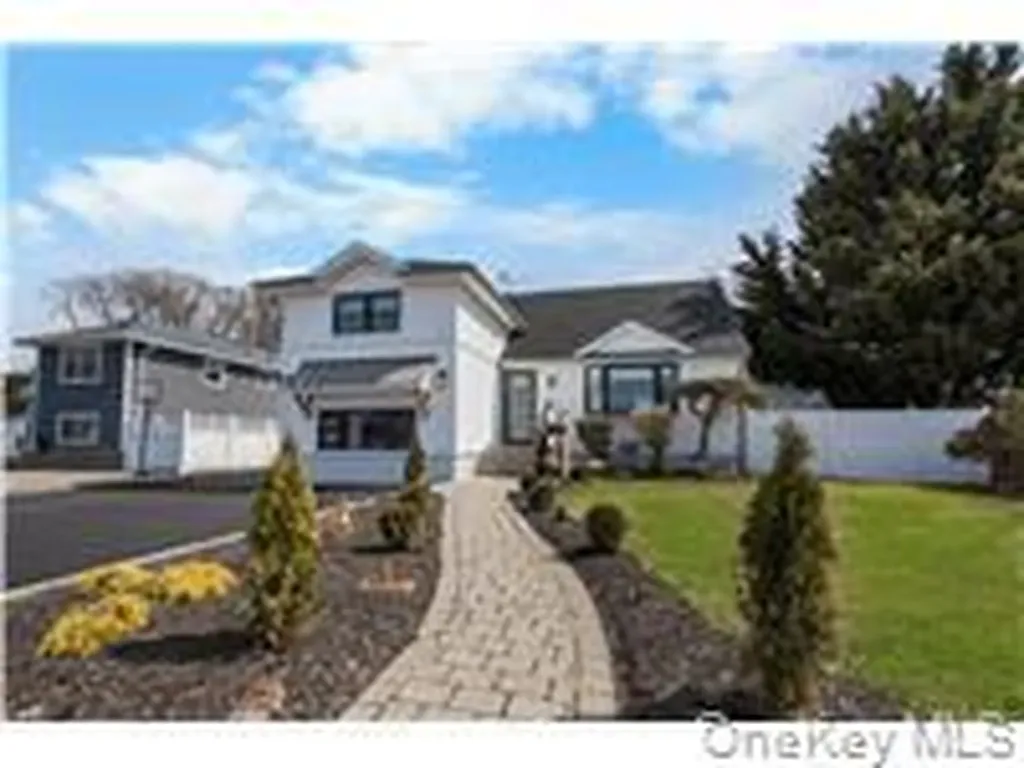 53 Elizabeth Drive Bethpage NY 11714