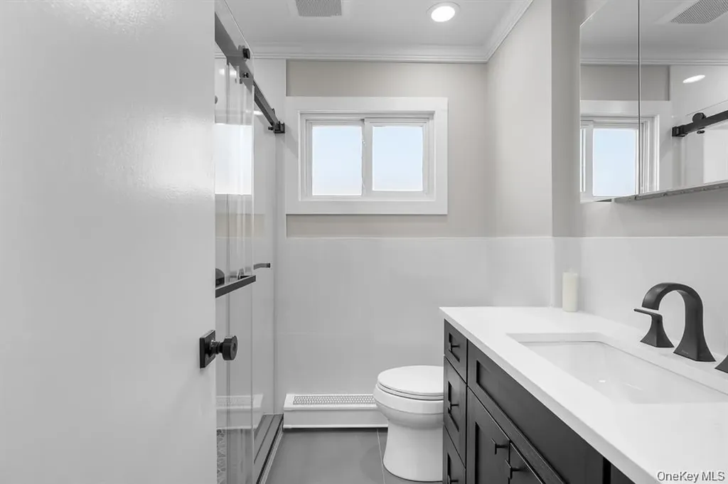 53 Elizabeth Drive Bethpage NY 11714