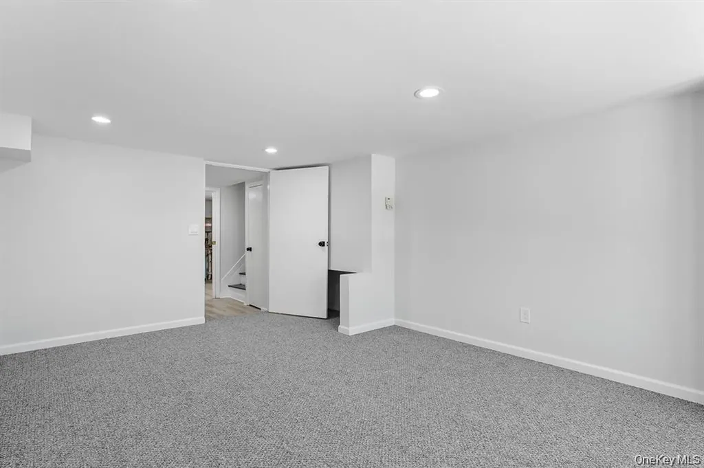 53 Elizabeth Drive Bethpage NY 11714