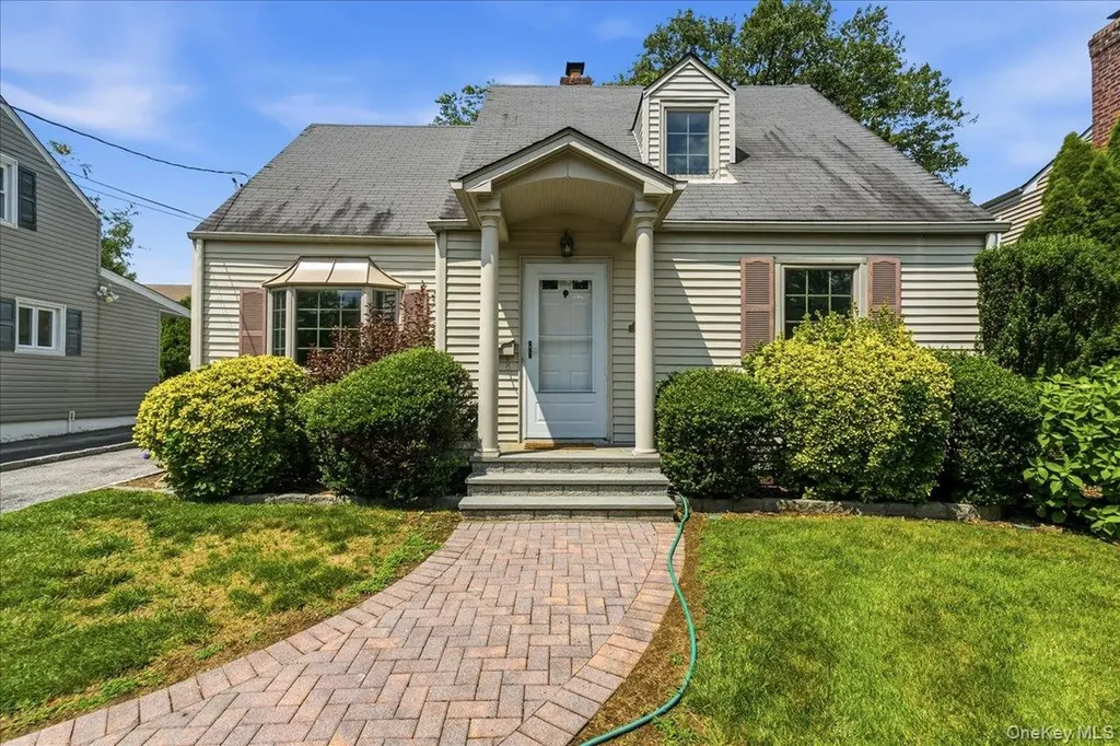 194 Lincoln Place Eastchester NY 10709