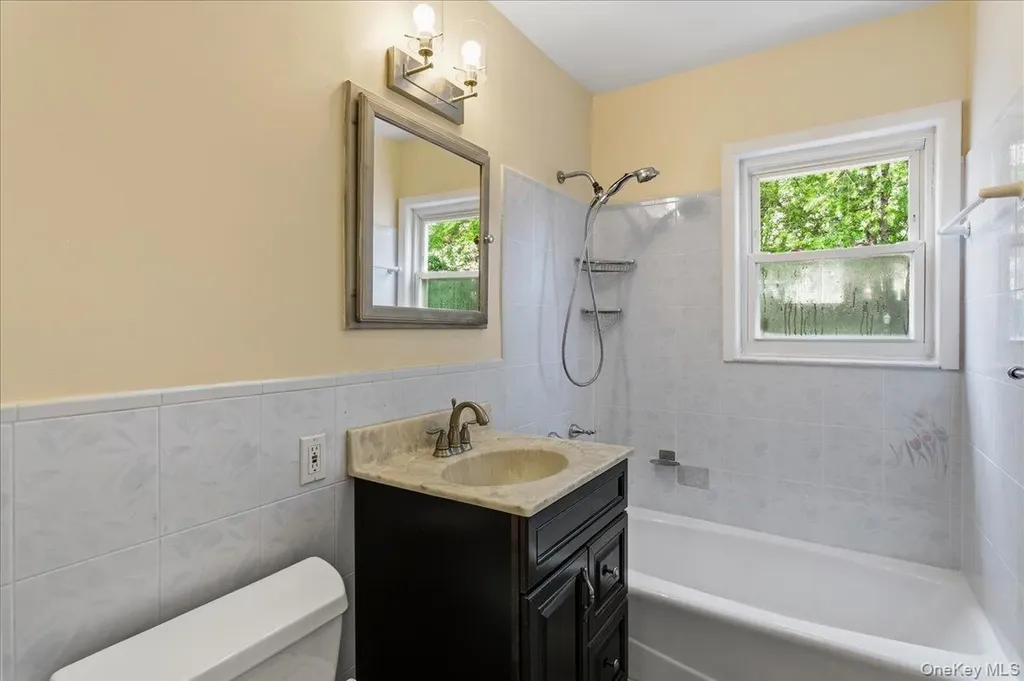 194 Lincoln Place Eastchester NY 10709