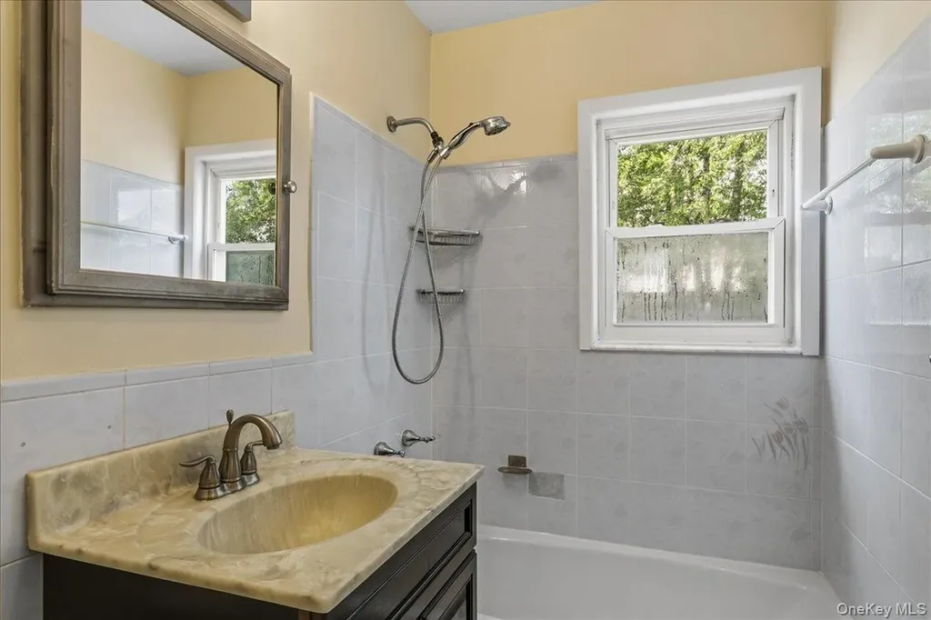 194 Lincoln Place Eastchester NY 10709