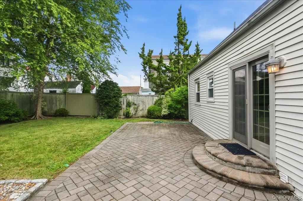 194 Lincoln Place Eastchester NY 10709