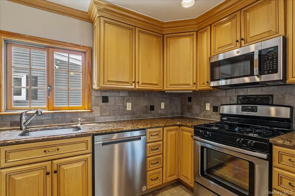 194 Lincoln Place Eastchester NY 10709