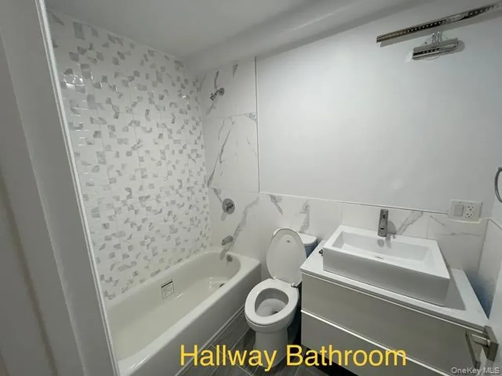 193 W Old Country Road Hicksville NY 11801