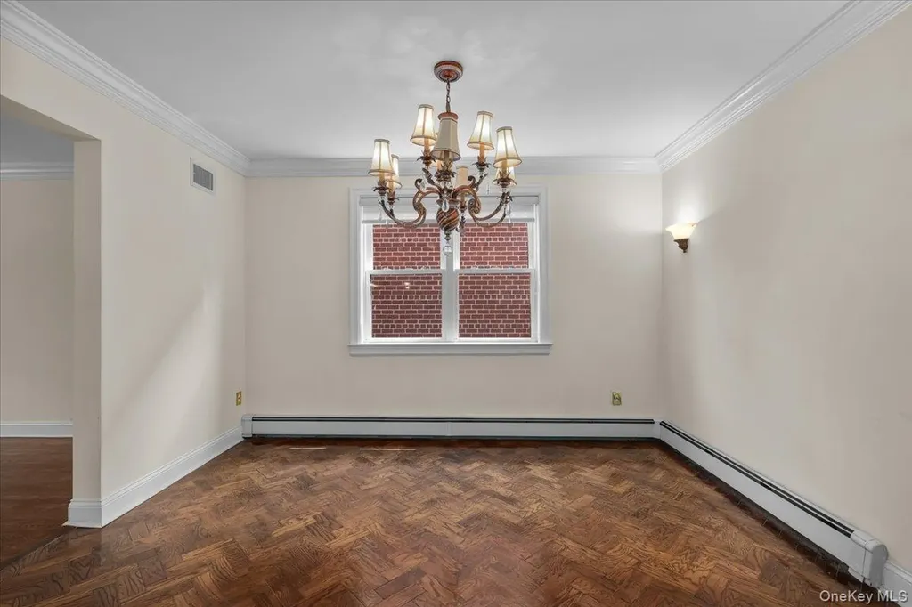 1184 Rhinelander Avenue Bronx NY 10461