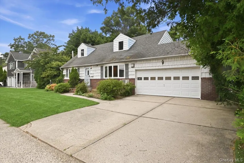 1935 Lenox Avenue East Meadow NY 11554
