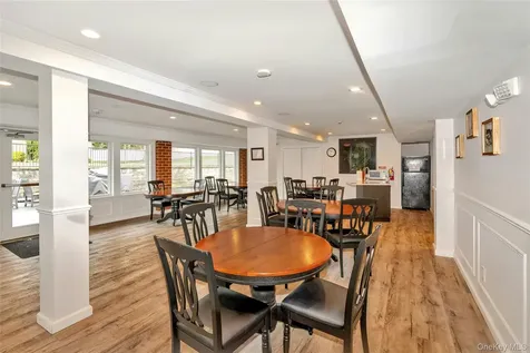 208 Palo Alto Drive Plainview NY 11803