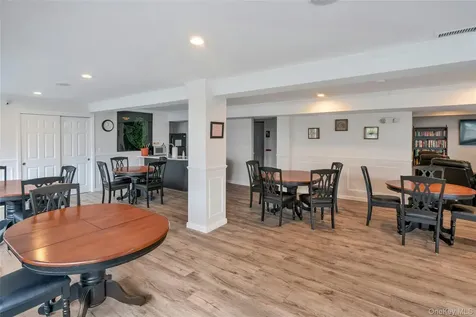 208 Palo Alto Drive Plainview NY 11803