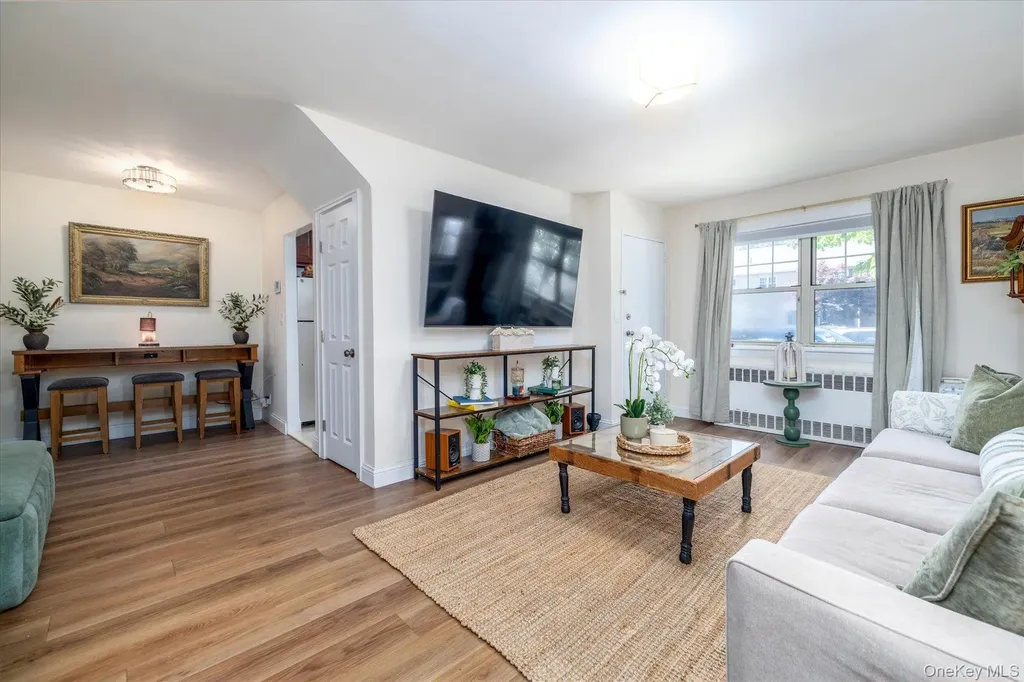 411 Merrick Road Rockville Centre NY 11570