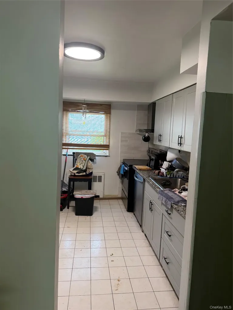 172 N Walnut Street Massapequa NY 11758