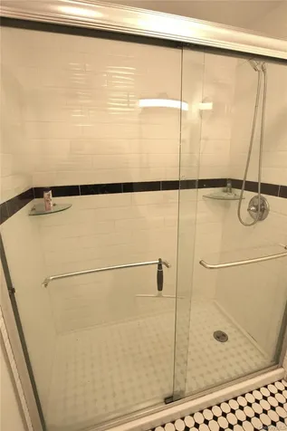 105 W Village Circle Manorville NY 11949