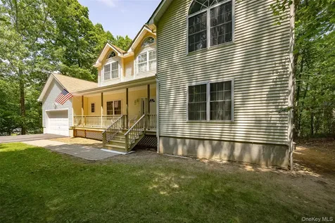 26 E Forest Trail Holmes NY 12531