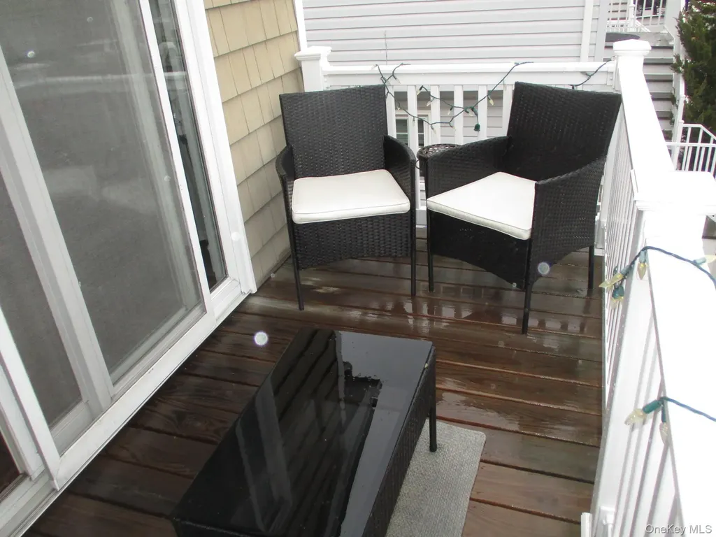 353 E Pine Street Long Beach NY 11561