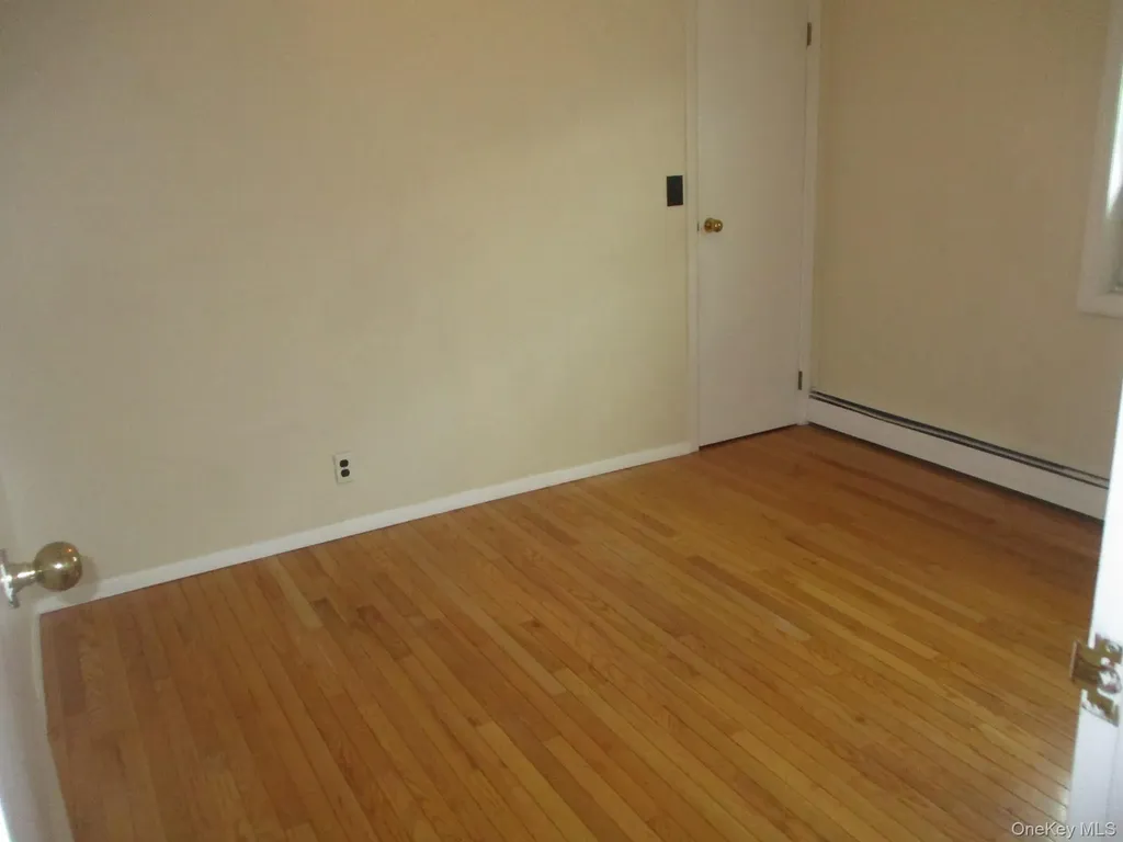 353 E Pine Street Long Beach NY 11561