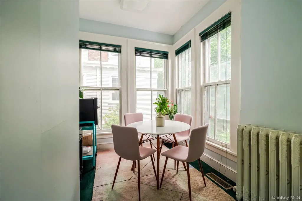 437 E Allen Street Hudson NY 12534