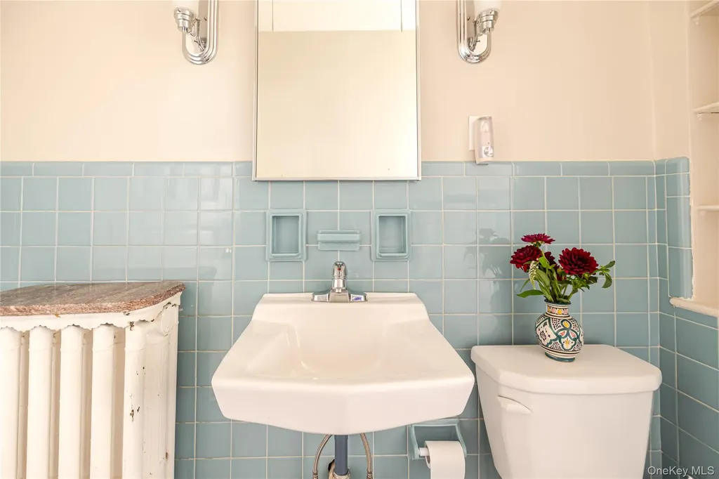 437 E Allen Street Hudson NY 12534