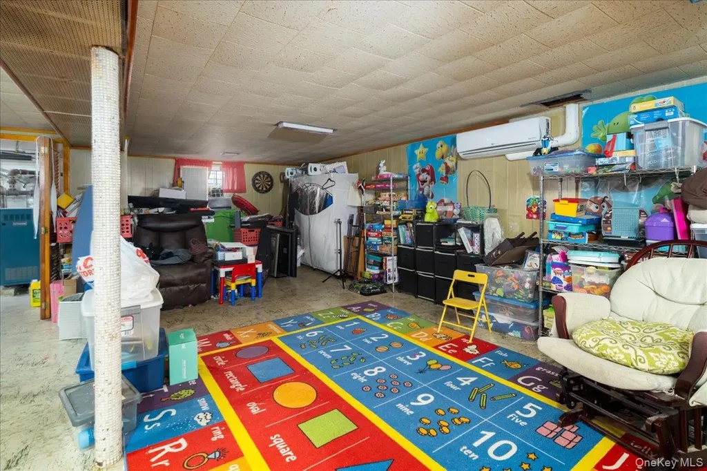 4724 168th Street Flushing NY 11358