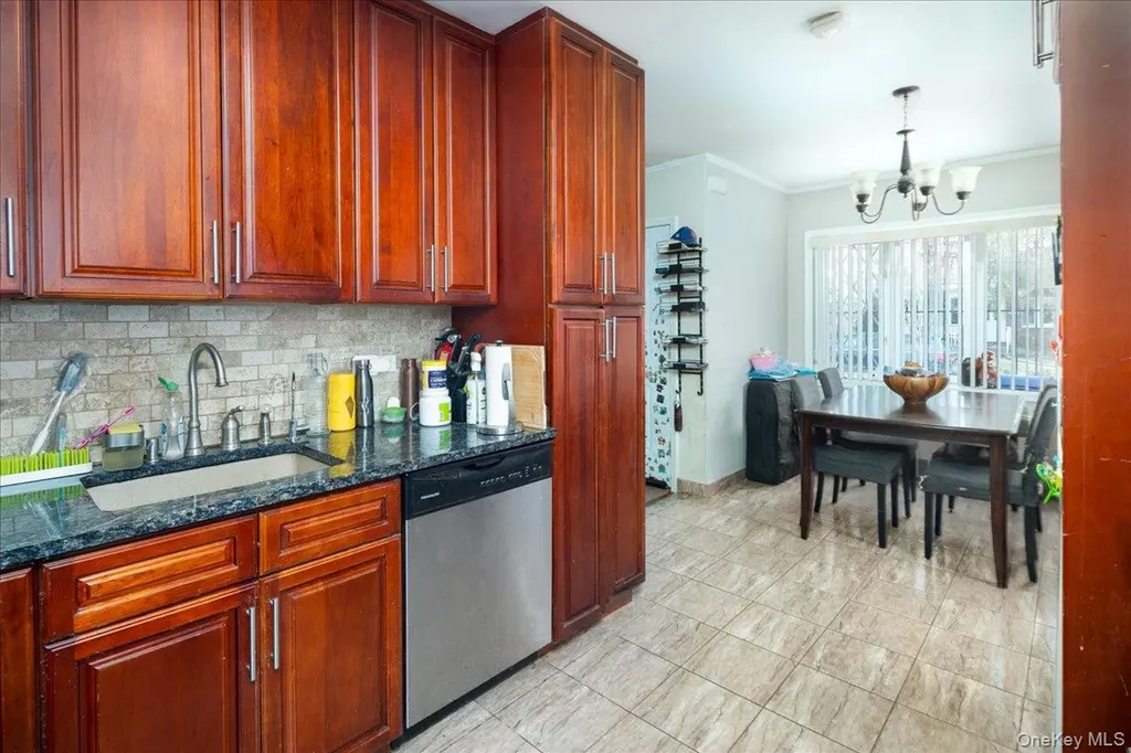 4724 168th Street Flushing NY 11358