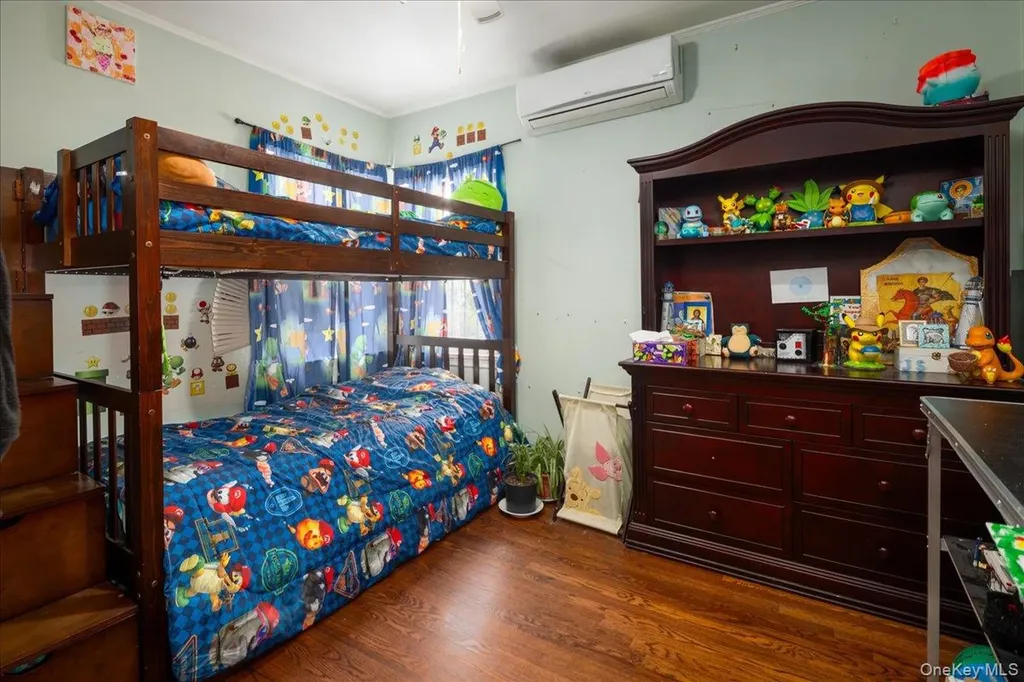 4724 168th Street Flushing NY 11358