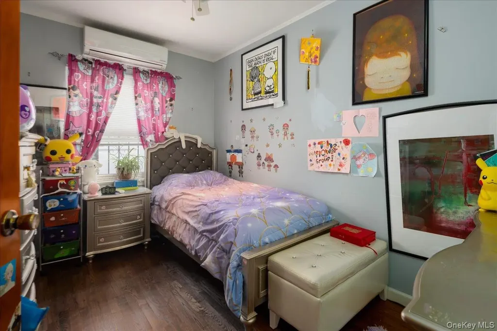 4724 168th Street Flushing NY 11358