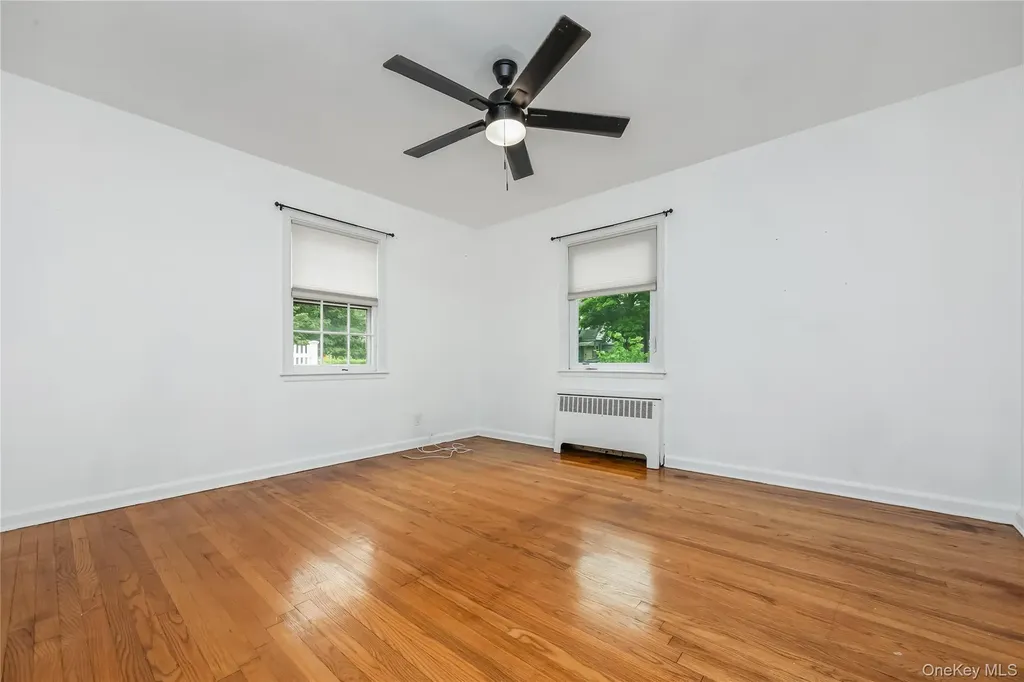 285 Starke Avenue East Meadow NY 11554