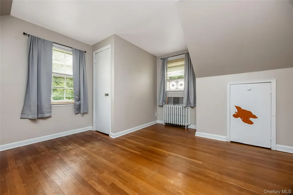 285 Starke Avenue East Meadow NY 11554