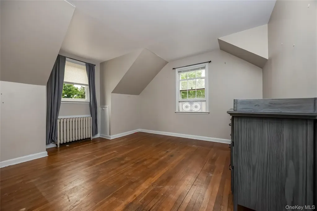 285 Starke Avenue East Meadow NY 11554