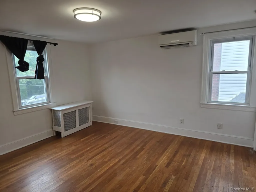 267 Plainfield Avenue Floral Park NY 11001