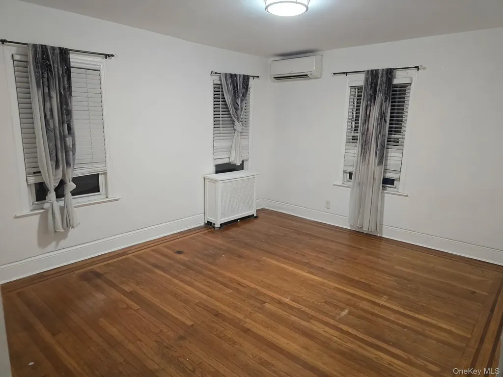 267 Plainfield Avenue Floral Park NY 11001