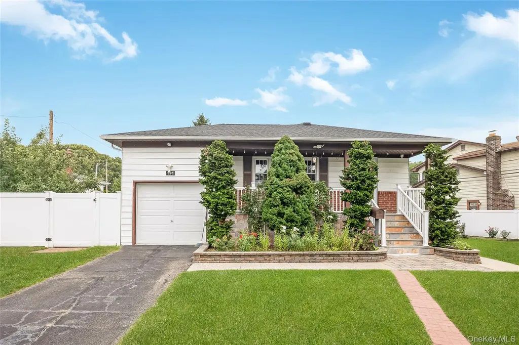 391 Bellmore Road East Meadow NY 11554