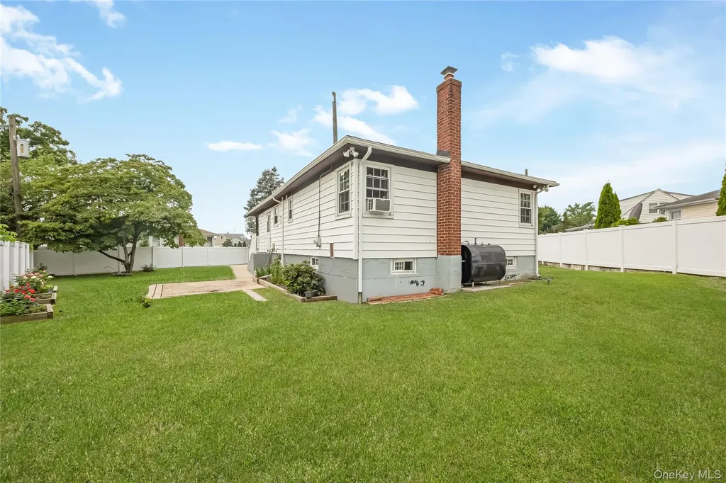 391 Bellmore Road East Meadow NY 11554