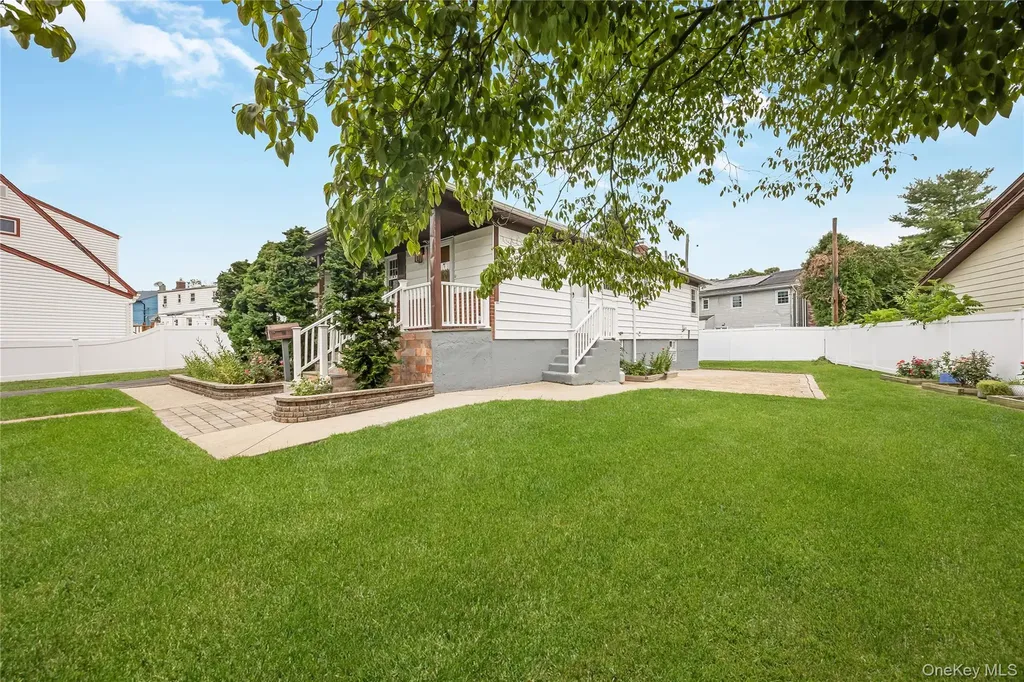 391 Bellmore Road East Meadow NY 11554