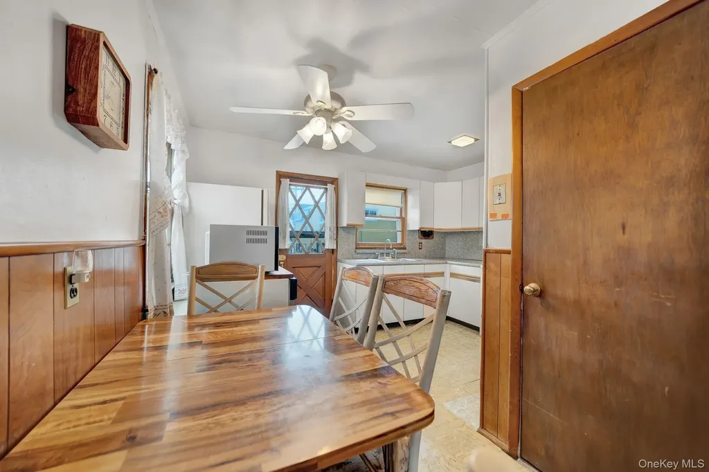 6 Lippold Street Merrick NY 11566