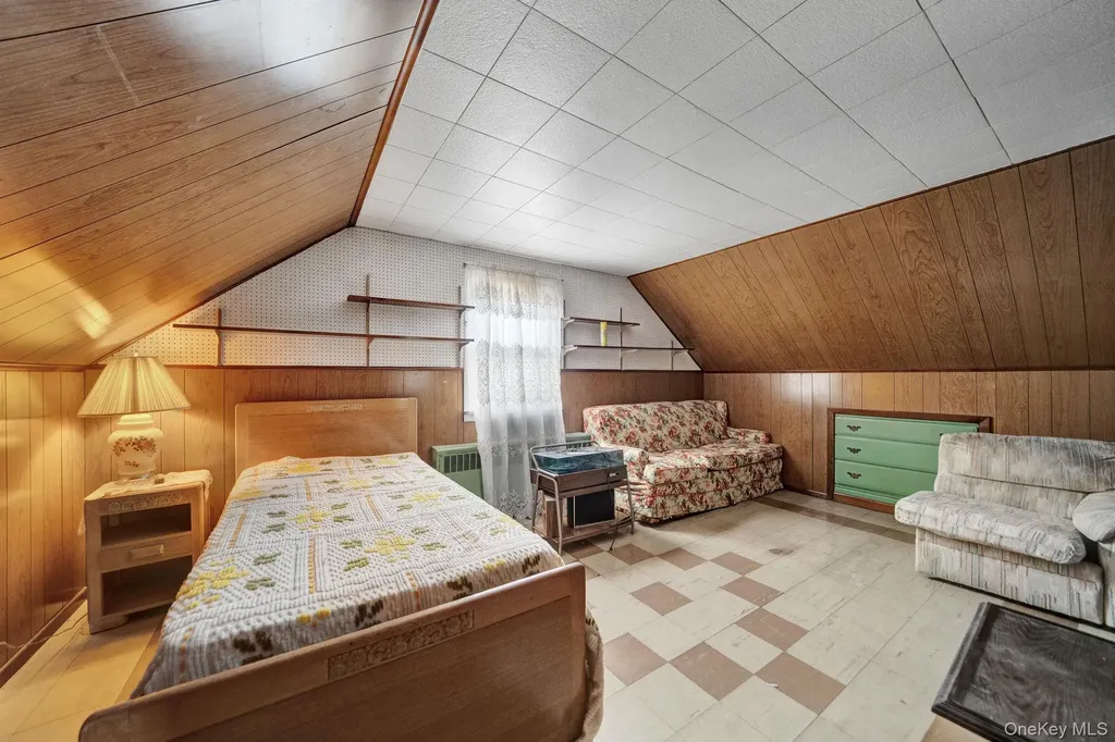6 Lippold Street Merrick NY 11566