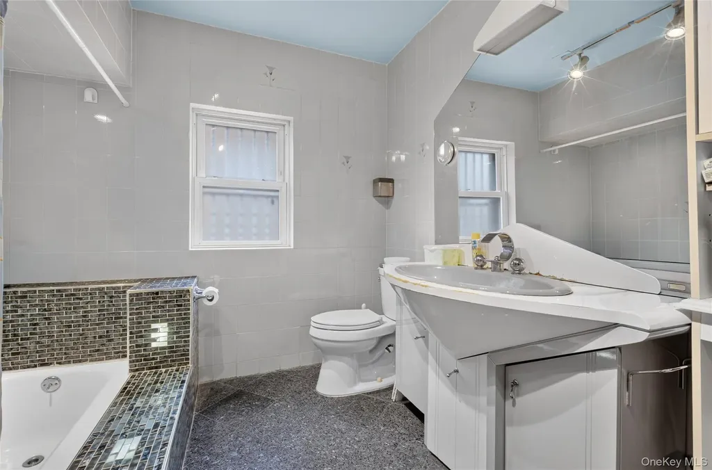 47-39 197th Street Flushing NY 11358