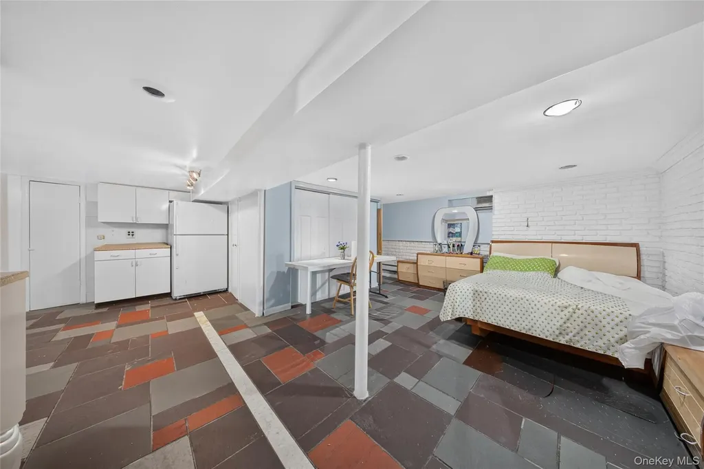 47-39 197th Street Flushing NY 11358